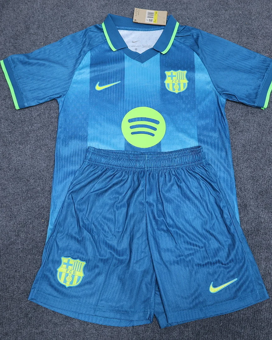 Conjunto Barcelona 26/27 Comemorativa