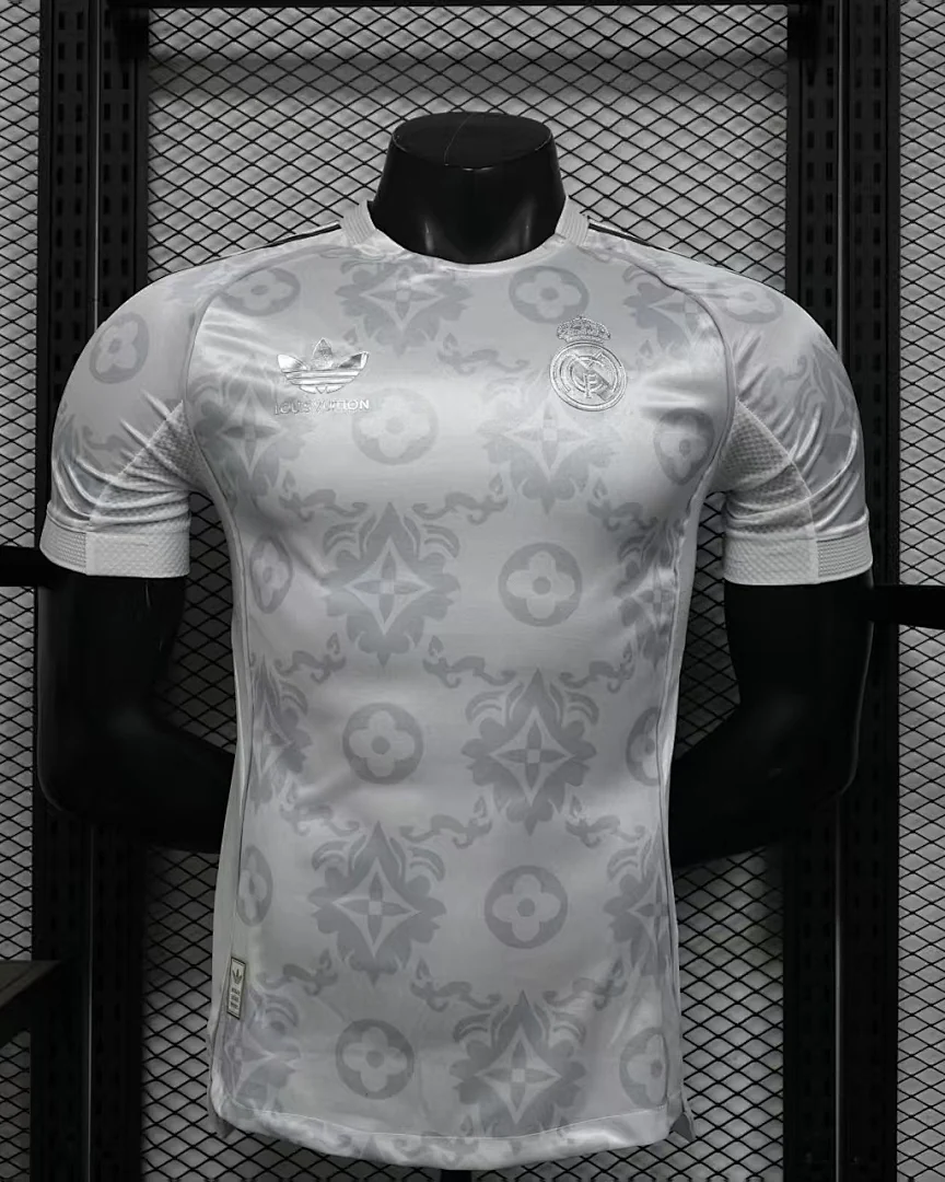 Camisola Real Madrid Edição Especial Versão Jogador · Modelo 2