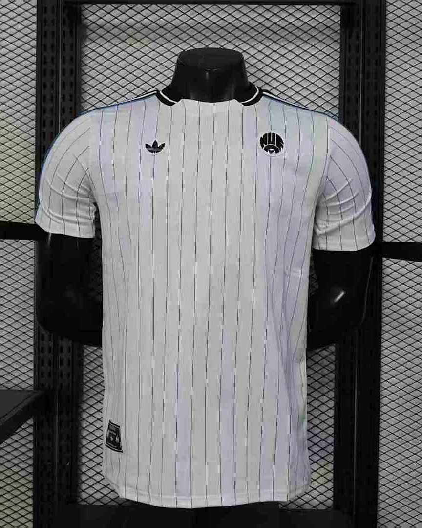 Camisola Newcastle United Lifestyle Versão Jogador