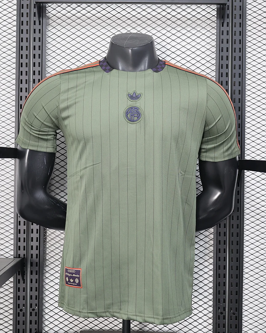 Camisola Bayern Munique Lifestyle Versão Jogador
