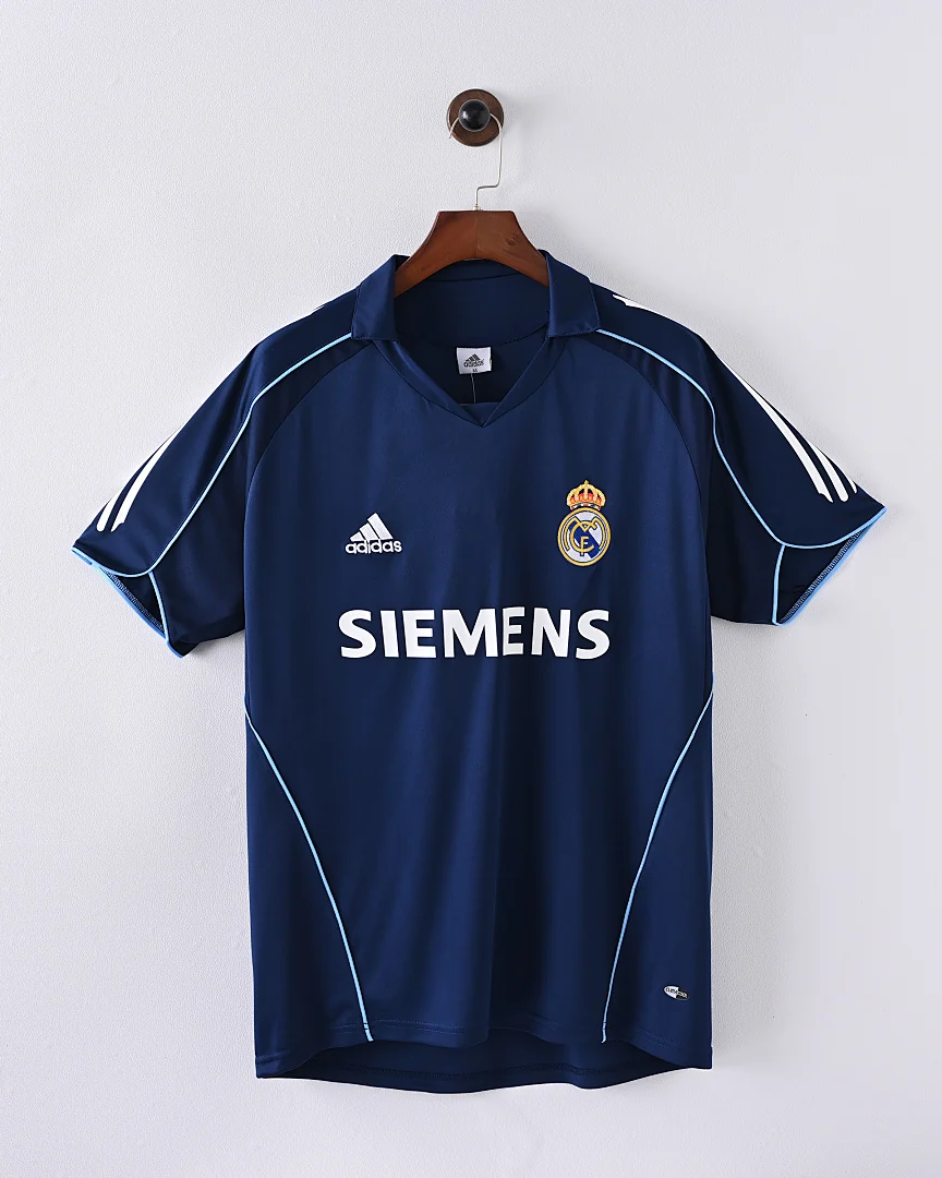 Camisola Retro Real Madrid 05/06 Alternativa