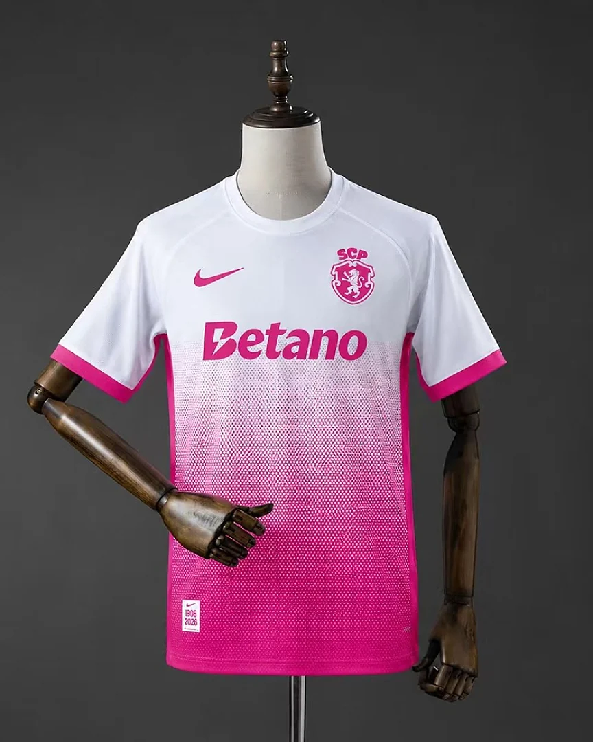 Camisola Sporting CP 26/27 Edição Especial Rosa · Modelo 2