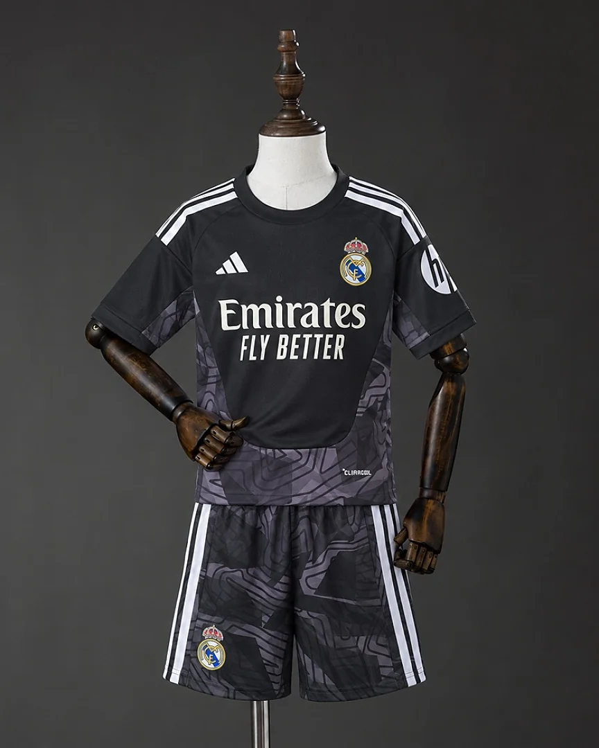 Kit Criança Real Madrid 26/27 Guarda-Redes Preto