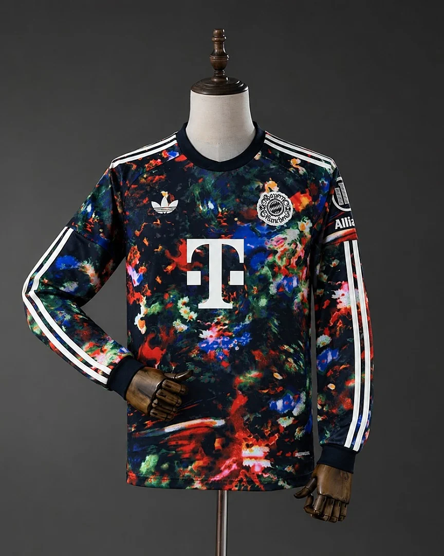 Camisola Bayern Munique 26/27 Edição Especial · Modelo 2
