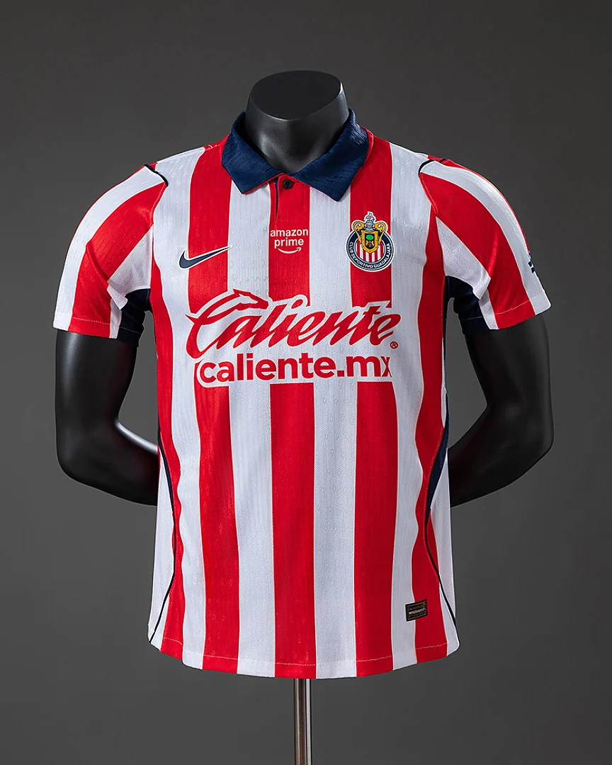 Camisola Chivas de Guadalajara 26/27 Principal Versão Jogador
