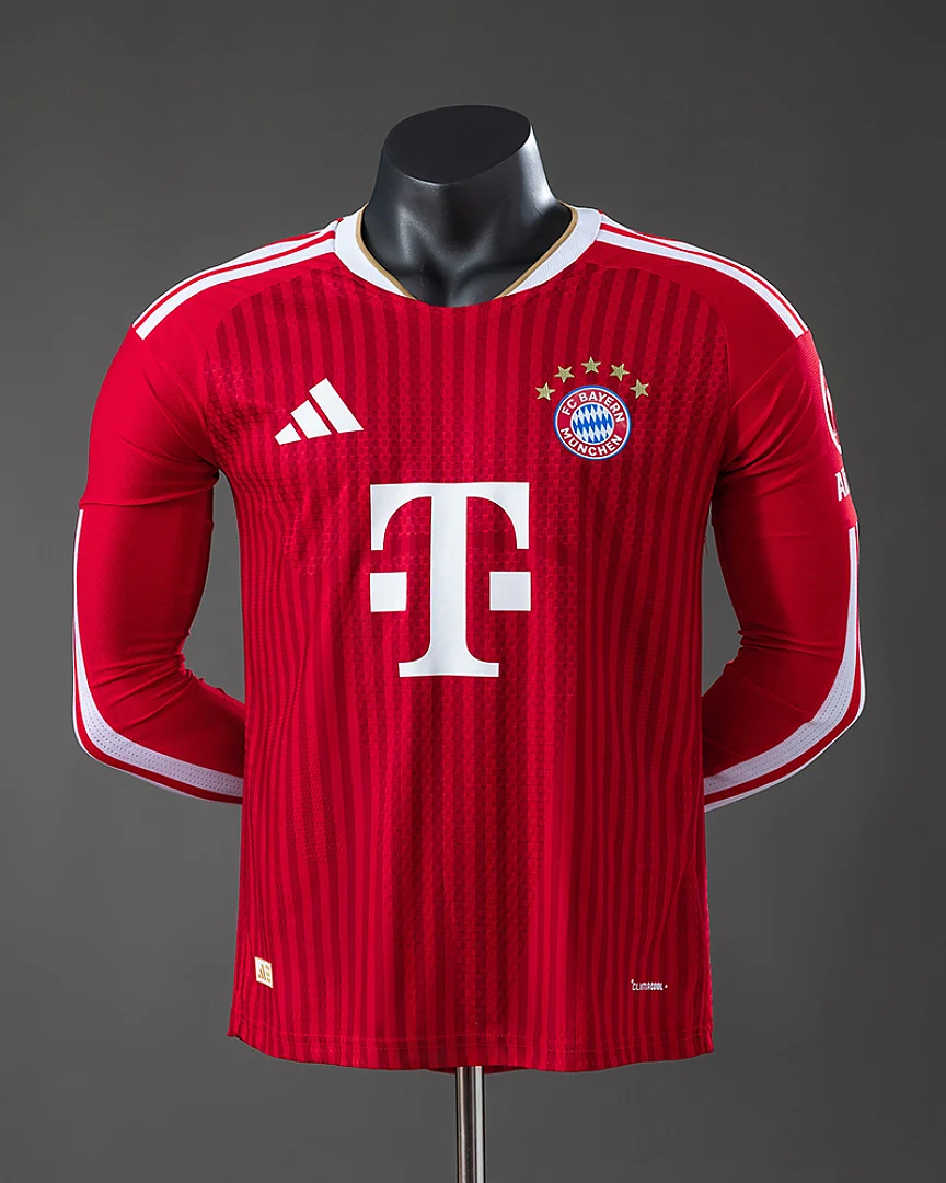 Camisola Bayern Munique 26/27 Principal Versão Jogador Manga Comprida