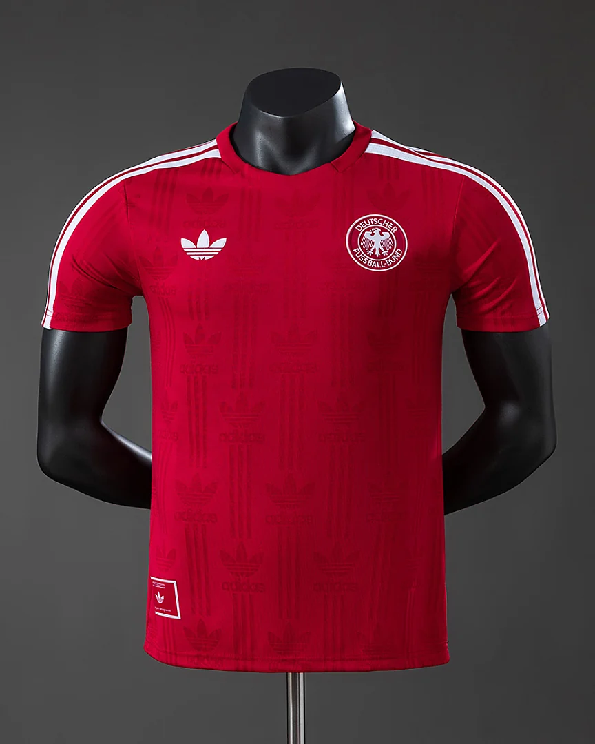 Camisola de Treino Alemanha 2026 Vermelha Versão Jogador · Modelo 2
