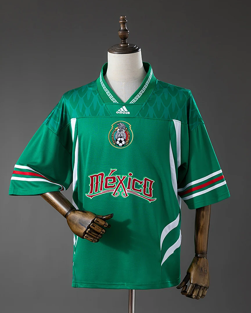 Camisola México 2026 Edição Especial Verde · Modelo 2
