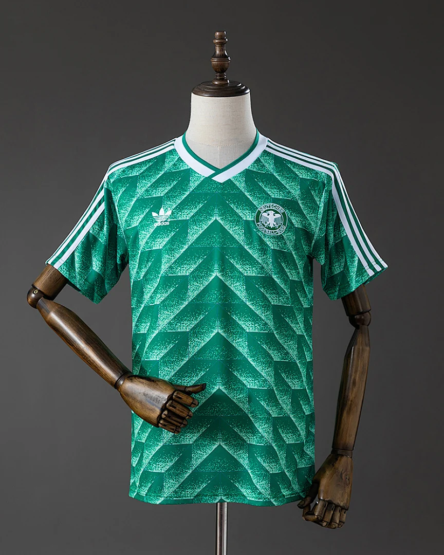 Camisola Retro Alemanha 1990/91 Alternativa