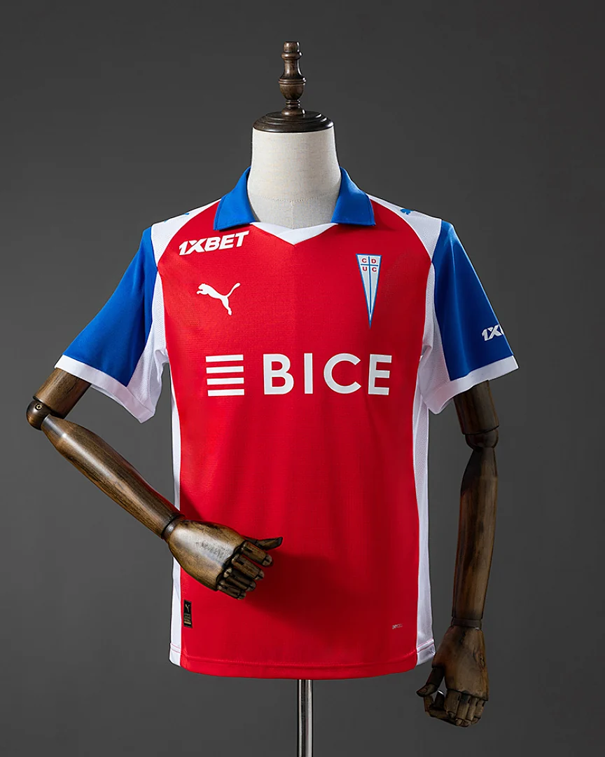 Camisola Universidad Católica 26/27 Alternativa