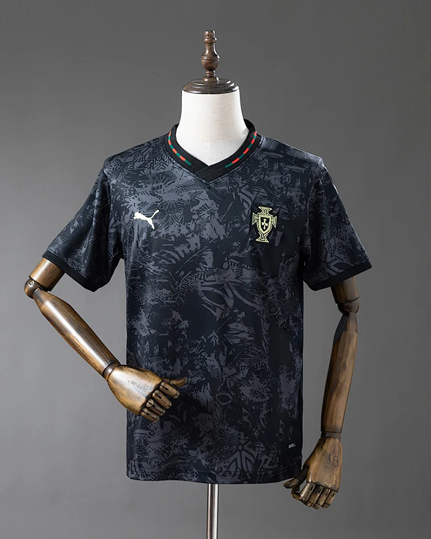 Camisola Portugal 2026 Comemorativa Preta
