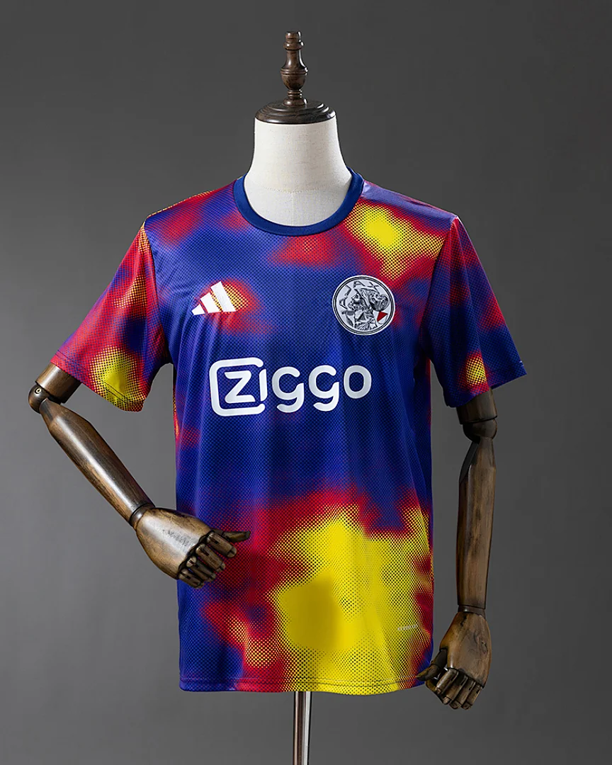 Camisola Ajax 25/26 Edição Especial · Modelo 2
