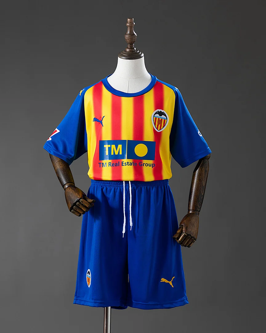 Kit Criança Valência 25/26 Terceira