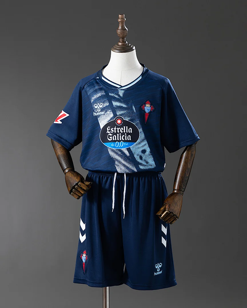 Kit Criança Celta de Vigo 25/26 Alternativa