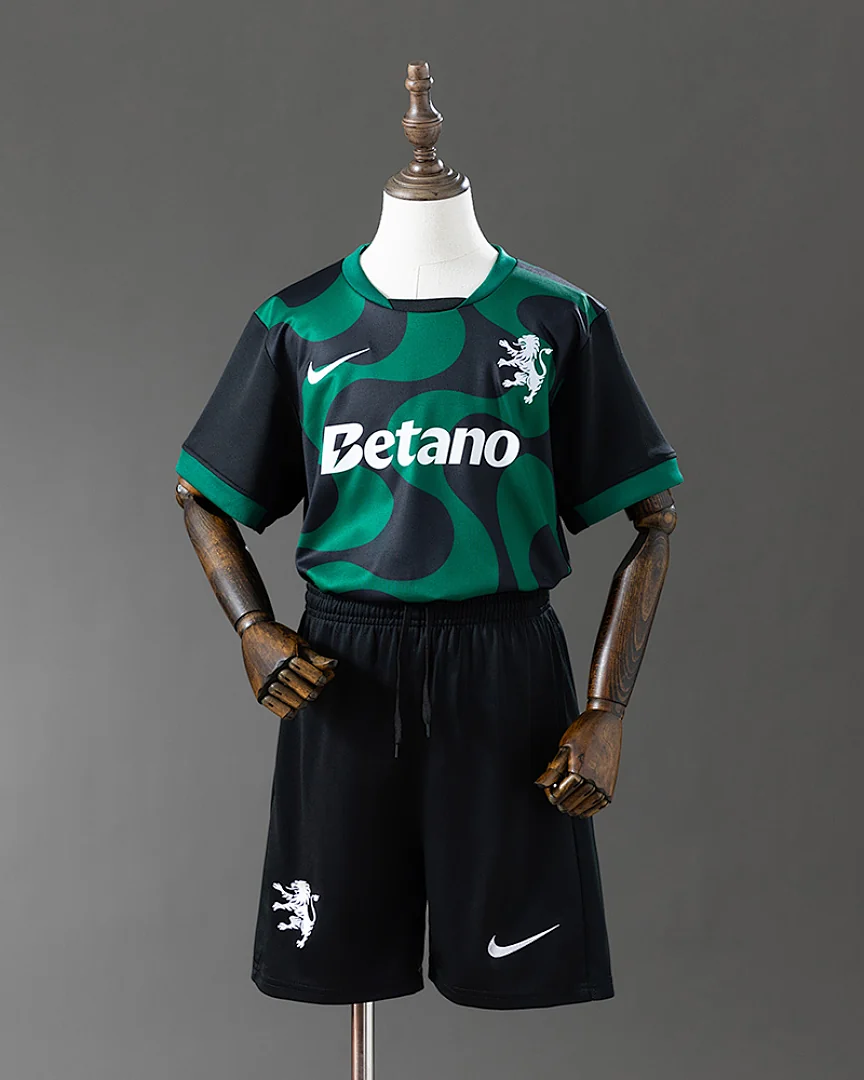 Kit Criança Sporting CP 25/26 Terceira Preto