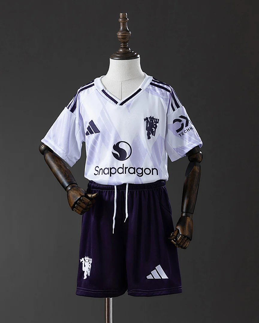 Kit Criança Manchester United 25/26 Alternativa