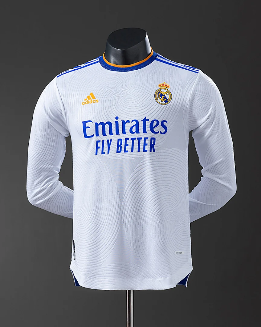 Camisola Retro Real Madrid 21/22 Principal Manga Comprida