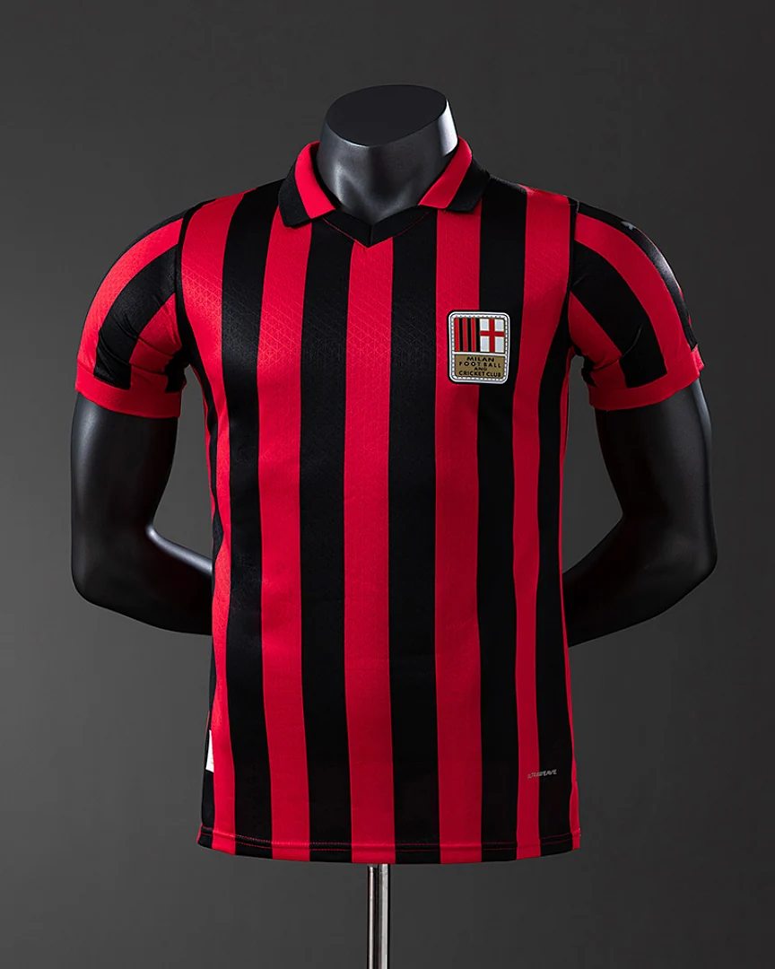 Camisola AC Milan 25/26 Edição Especial Versão Jogador · Modelo 3