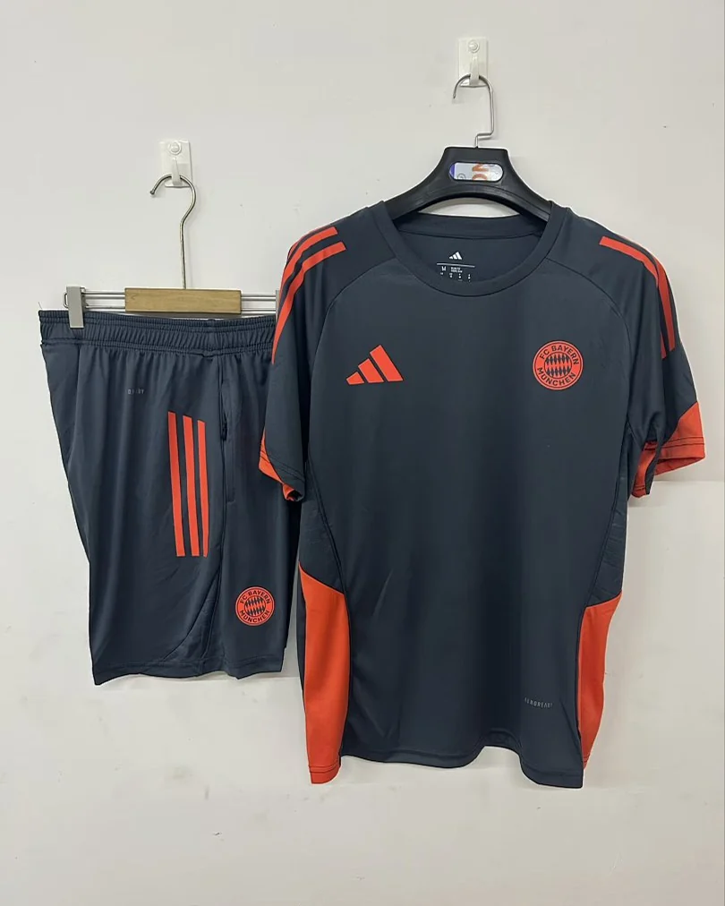 Conjunto Bayern Munique 25/26 Preto