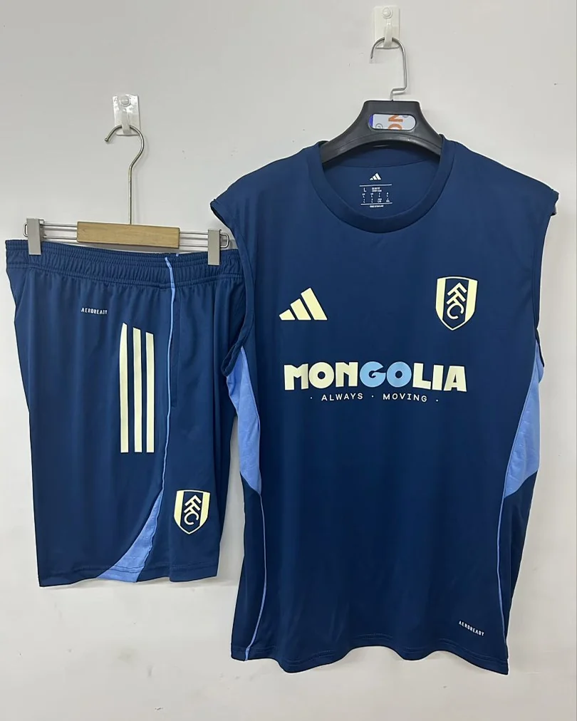 Conjunto Fulham 25/26 Azul