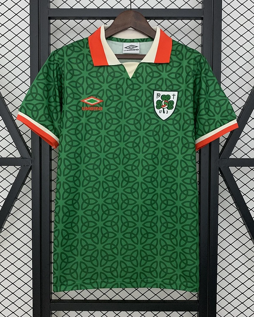 Camisola Irlanda 25/26 Edição Especial · Modelo 2