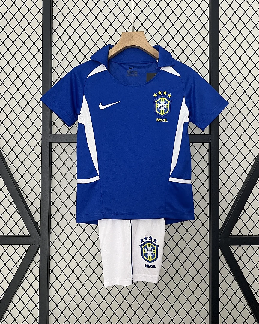 Kit Criança Brasil 2002 Alternativa · Modelo 2