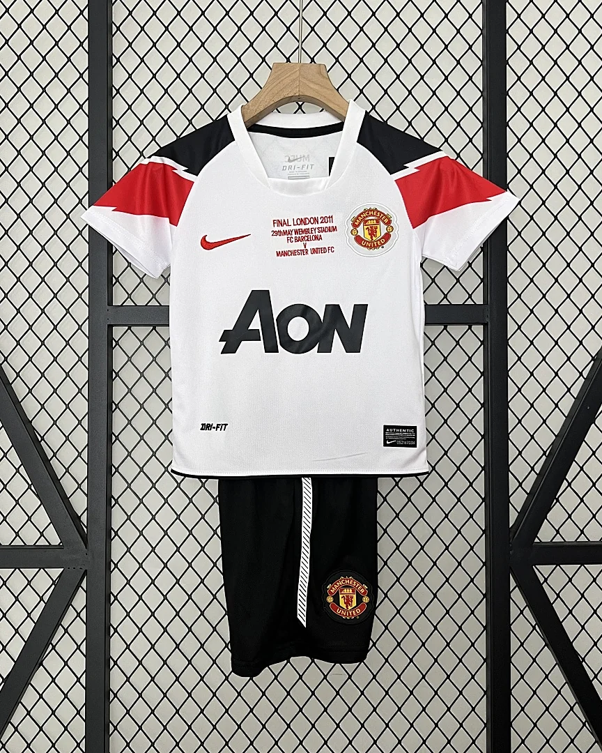 Kit Criança Manchester United 10/11 Alternativa