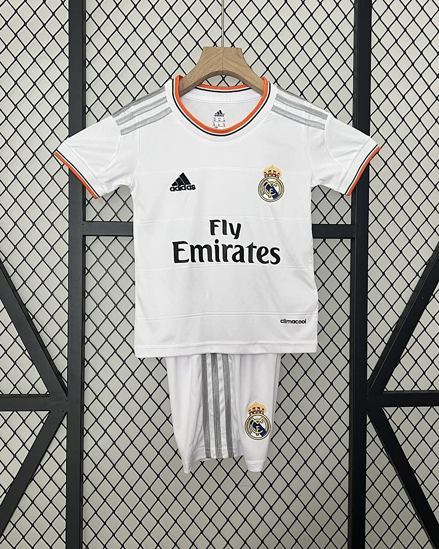 Kit Criança Real Madrid 13/14 Principal · Modelo 2