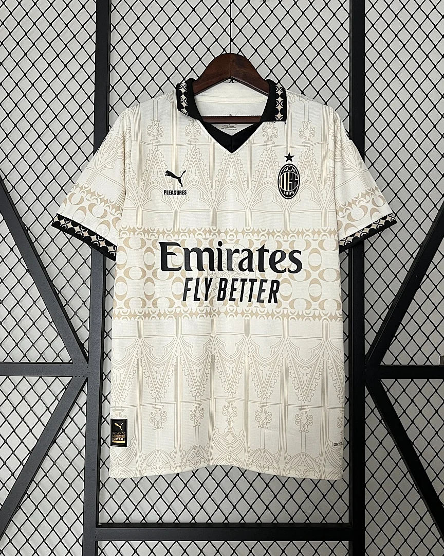 Camisola Retro AC Milan 23/24 Bege