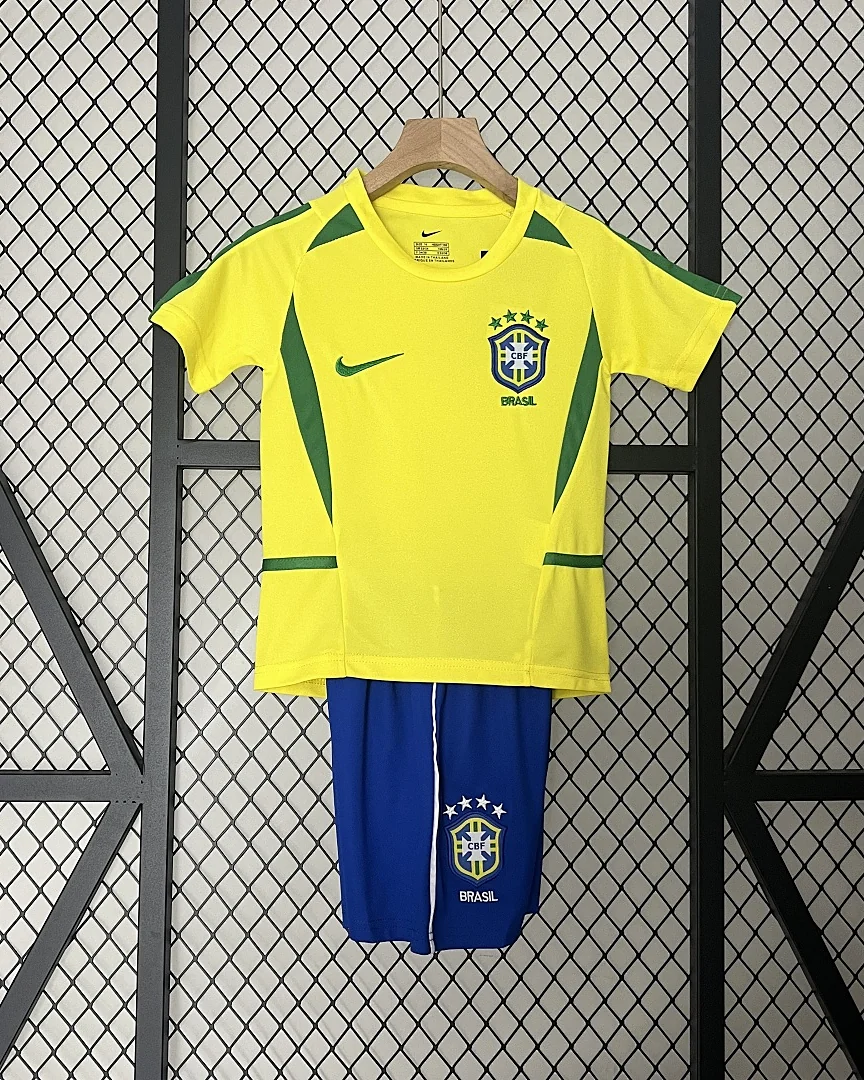 Kit Criança Brasil 2002 Principal · Modelo 2