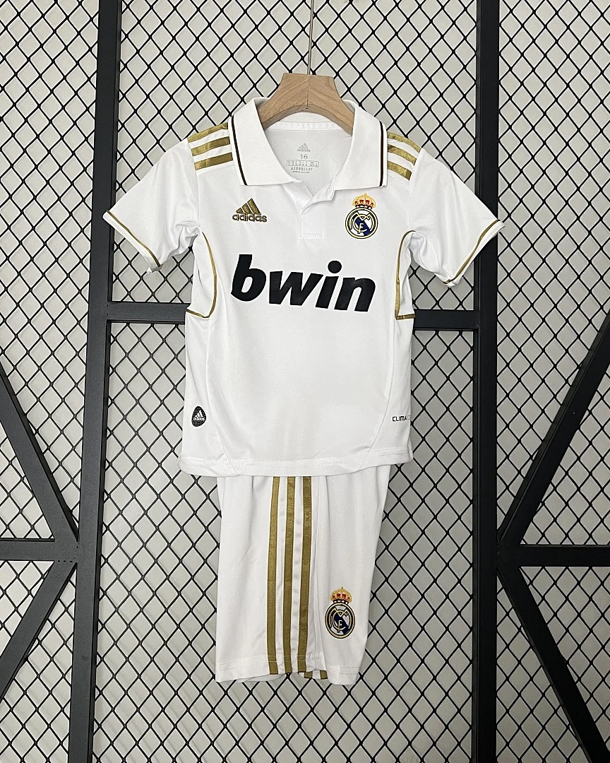 Kit Criança Real Madrid 11/12 Principal · Modelo 2