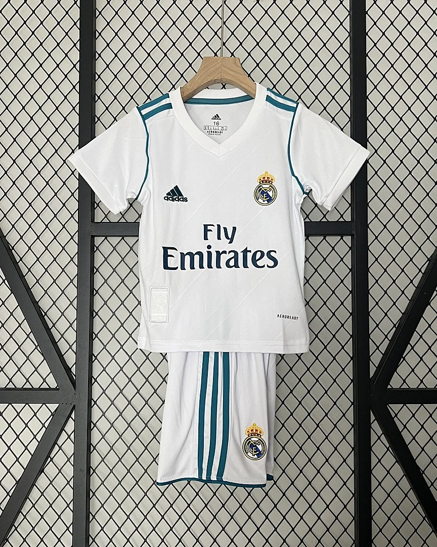 Kit Criança Real Madrid 17/18 Principal · Modelo 2