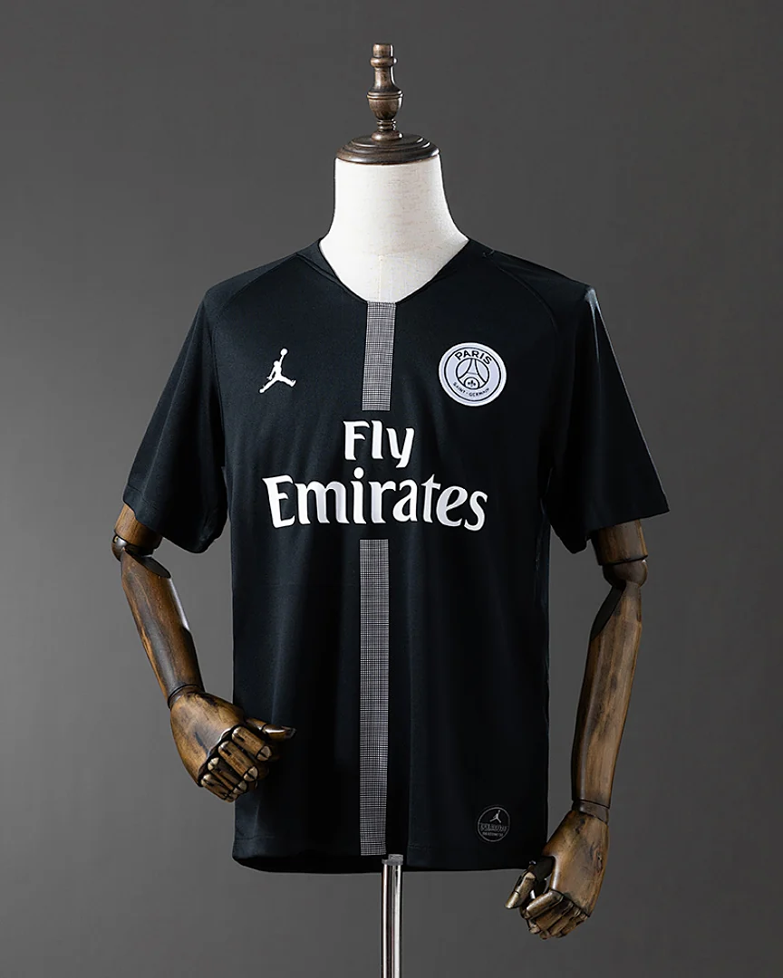Camisola Retro Paris Saint-Germain 18/19 Preta