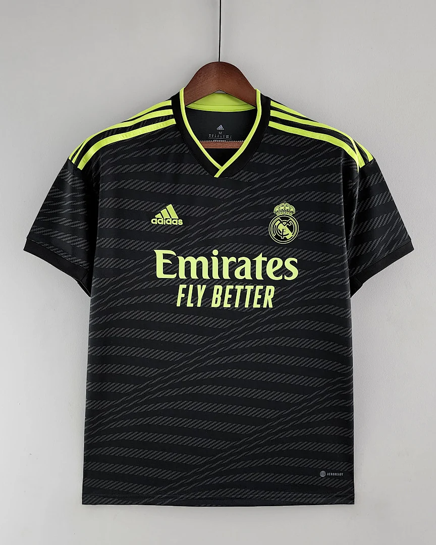 Camisola Retro Real Madrid 22/23 Terceira