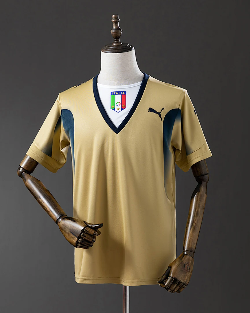 Camisola Retro Itália 2006 Dourada