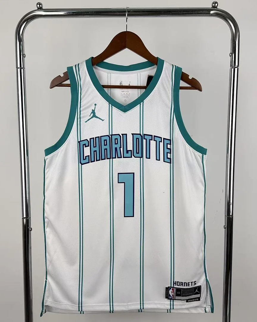 Camisola NBA Charlotte Hornets LaMelo Ball #1 Branca