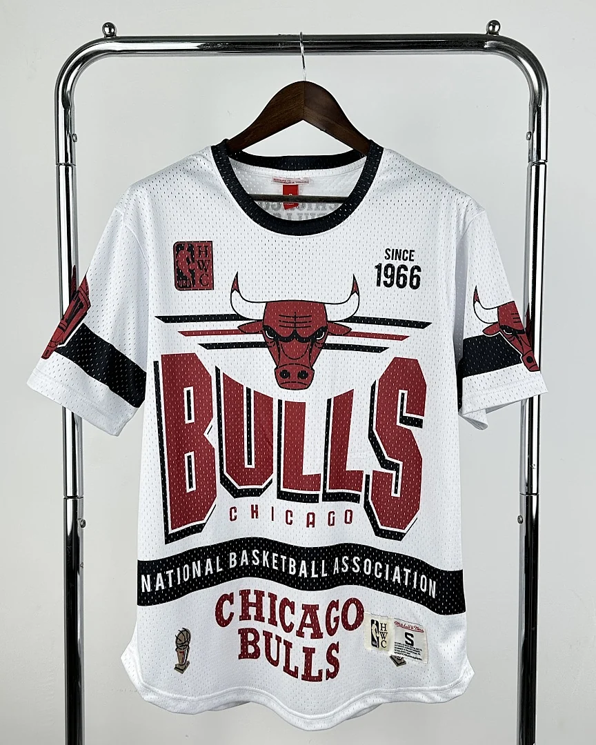 Camisola NBA Chicago Bulls Retro Mitchell & Ness 2026