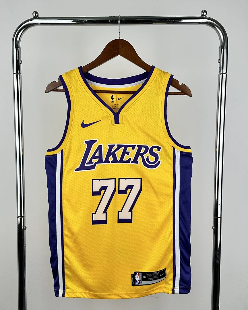 Camisola NBA Los Angeles Lakers Luka Doncic #77 Amarela