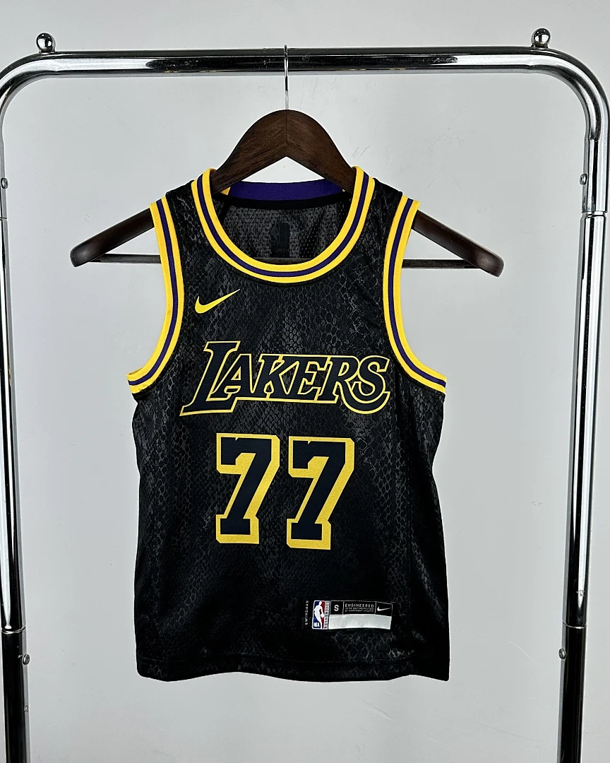 Kit Criança NBA Los Angeles Lakers Luka Doncic #77 Edição Especial 2023 Criança