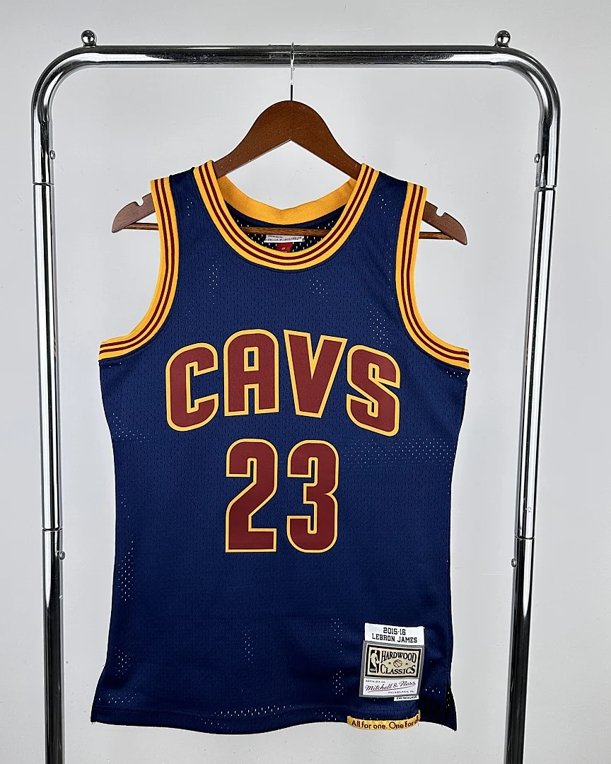 Camisola NBA Cleveland Cavaliers LeBron James #23 Retro Mitchell & Ness 15/16