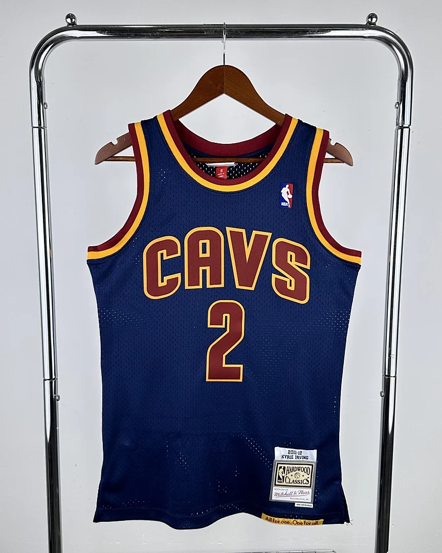 Camisola NBA Cleveland Cavaliers Kyrie Irving #2 Retro Mitchell & Ness 11/12
