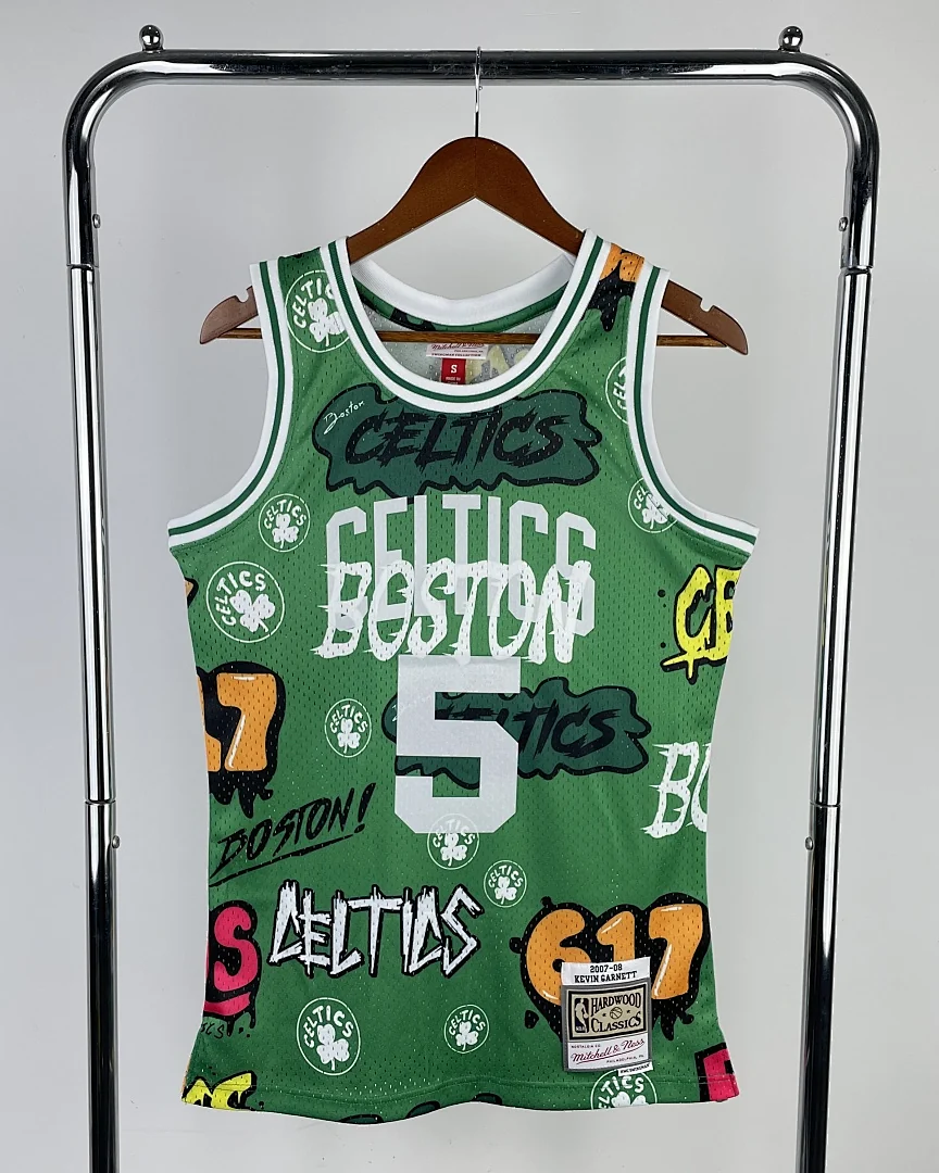 Camisola NBA Boston Celtics Kevin Garnett #5 Retro Mitchell & Ness 07/08 · Modelo 2