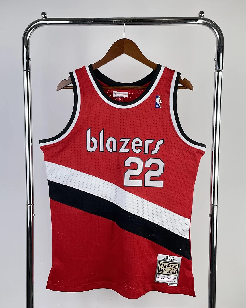 Camisola NBA Portland Trail Blazers Clyde Drexler #22 Retro Mitchell & Ness 1983/84