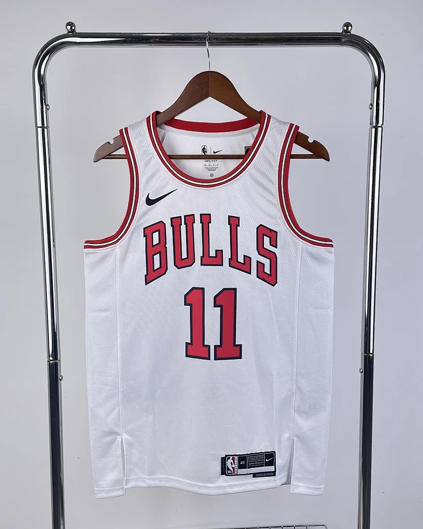 Camisola NBA Chicago Bulls DeMar DeRozan #11 Branca 2023