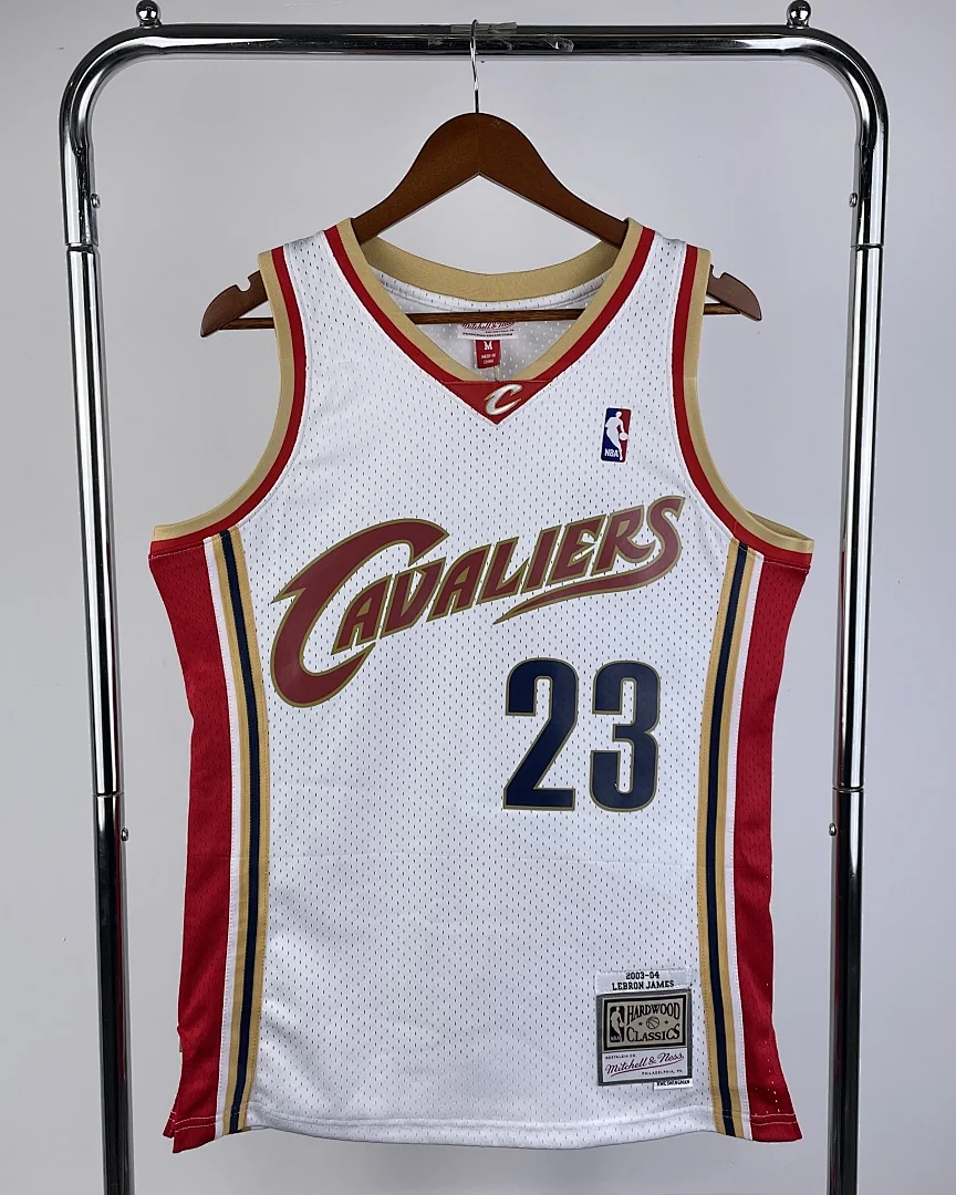 Camisola NBA Cleveland Cavaliers LeBron James #23 Retro Mitchell & Ness 2003/04 Branca