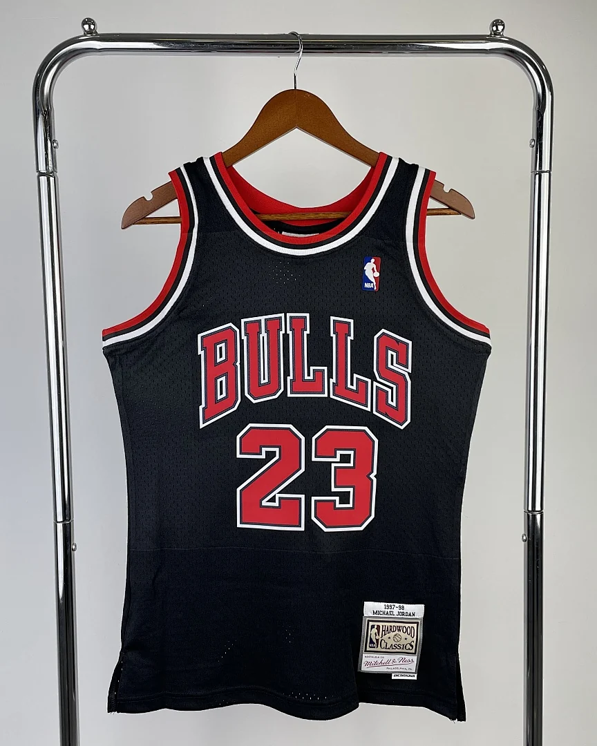 Camisola NBA Chicago Bulls Michael Jordan #23 Retro Mitchell & Ness 1998 Preta