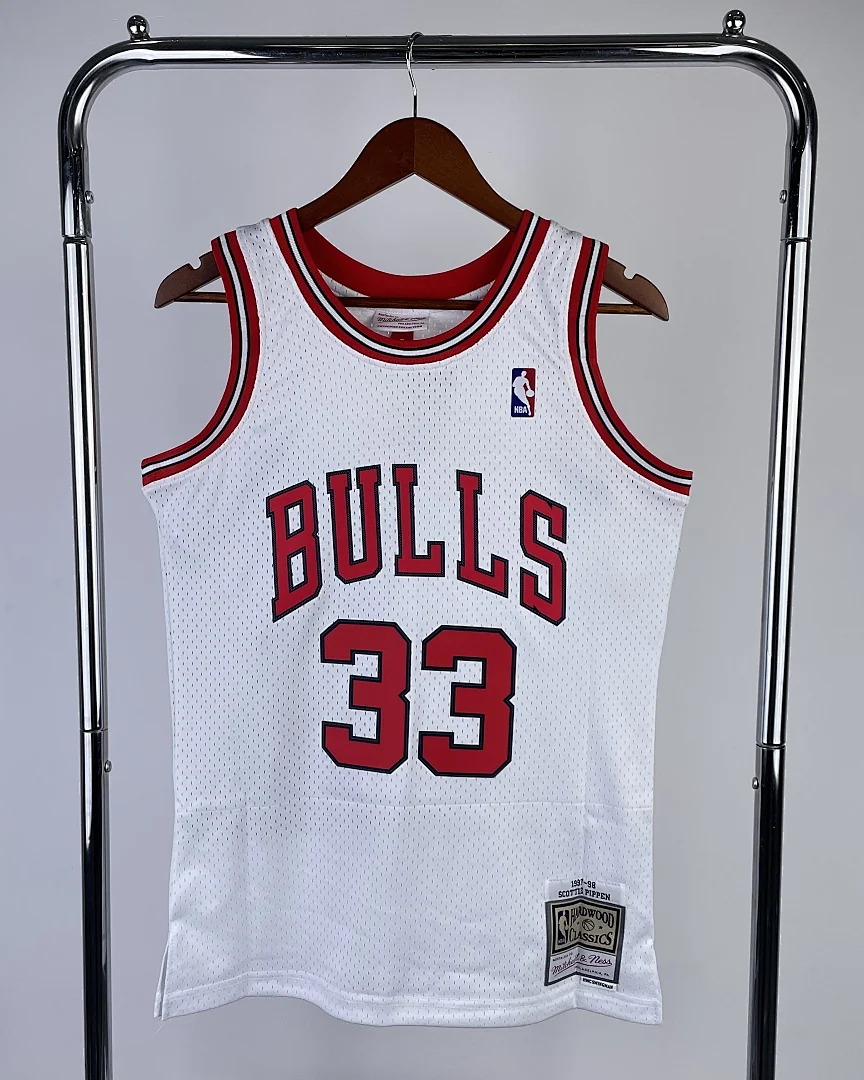 Camisola NBA Chicago Bulls Scottie Pippen #33 Retro Mitchell & Ness 1998 Branca