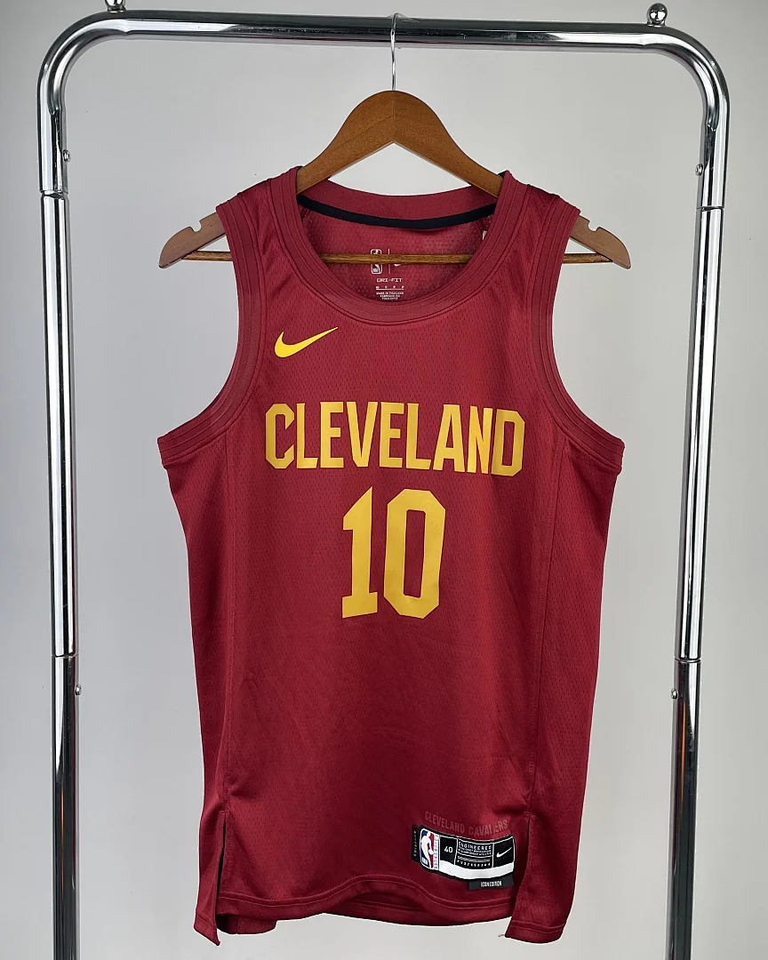 Camisola NBA Cleveland Cavaliers Darius Garland #10 2023 · Modelo 2