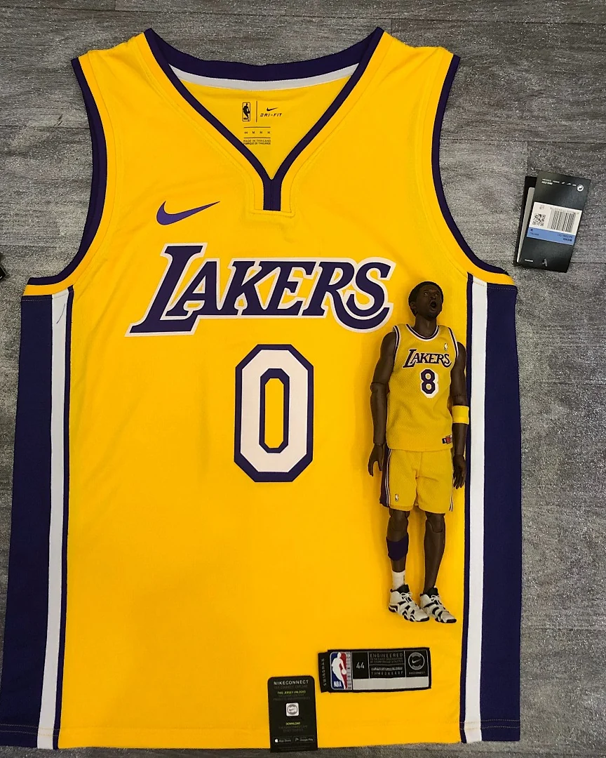 Camisola NBA Los Angeles Lakers Kyle Kuzma #0 Amarela · Modelo 2