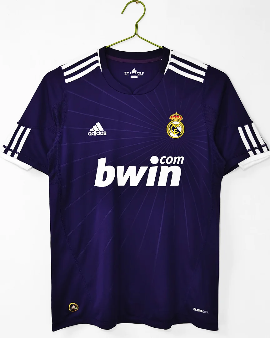 Camisola Retro Real Madrid 10/11 Terceira